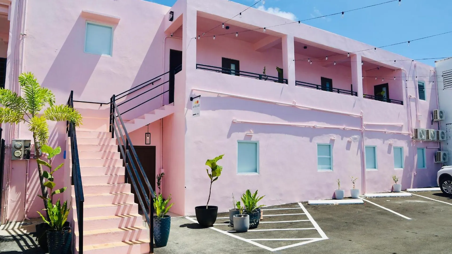 Room 15 Skyline Sips & Santurce Charm San Juan